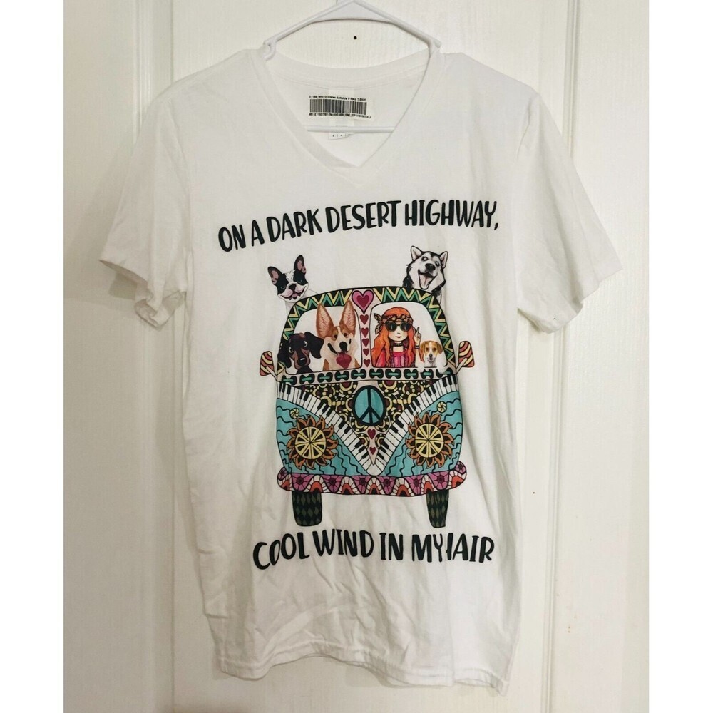 Gildan Men's T-Shirt On A Dark Dessert Highway Cool Wind in My Air White Small‎